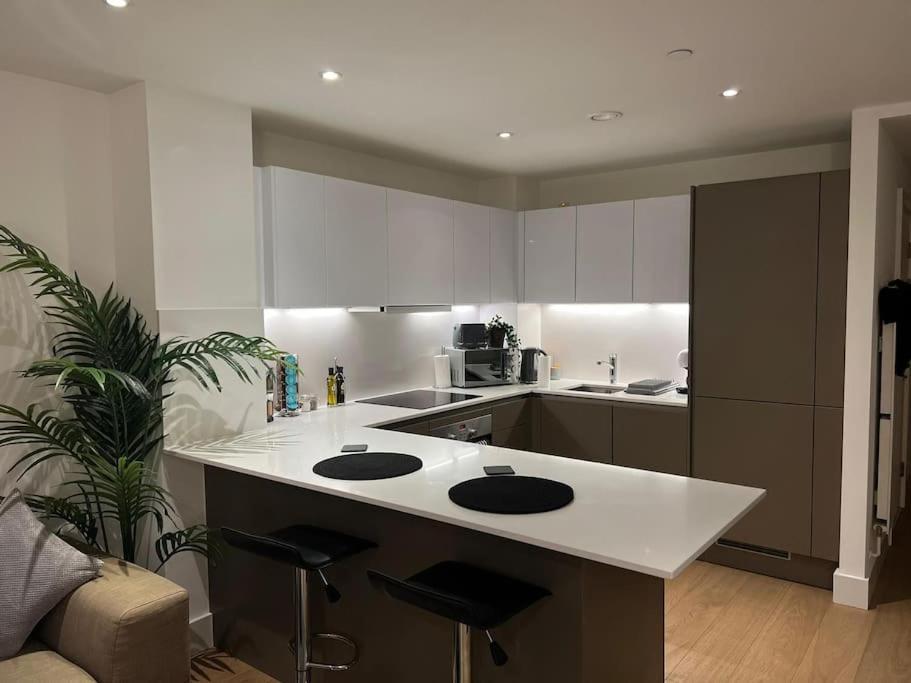 Beautiful Stay In Central Wembley London Exterior photo