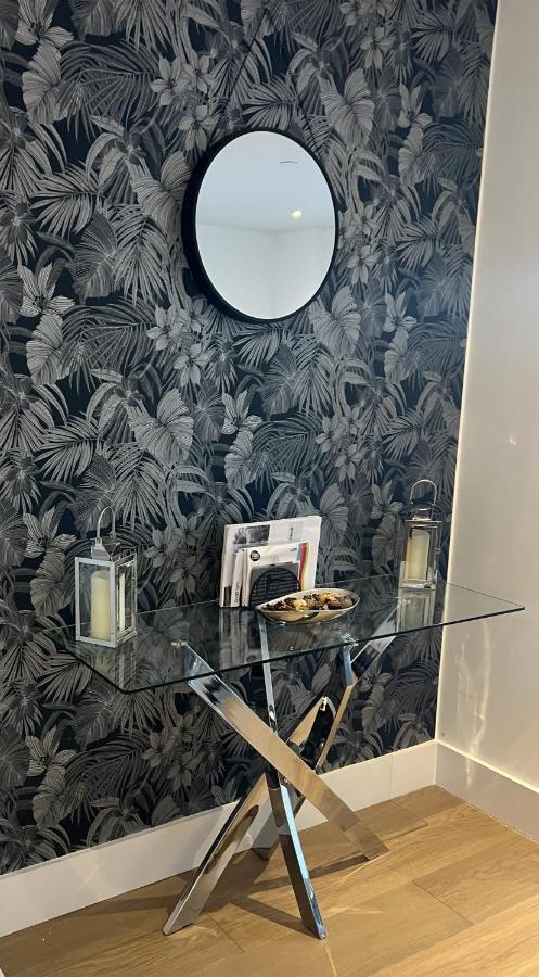 Beautiful Stay In Central Wembley London Exterior photo